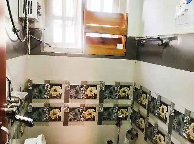 Hostel Yog Hostel- Social Backpacker In Thamel -rooftop-capsule Bunks Ac Kathmandu