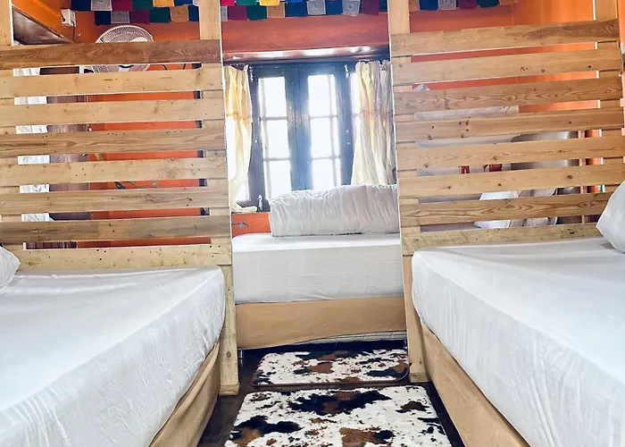 Hostel Yog Hostel- Social Backpacker In Thamel -rooftop-capsule Bunks Ac